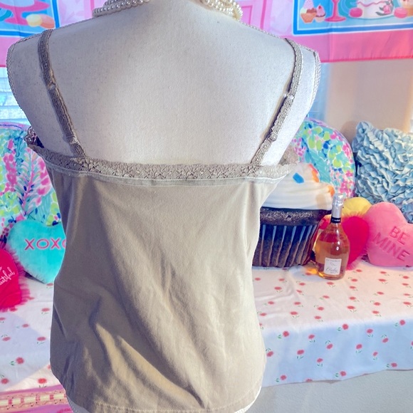 Tan camisole with shelf bra, velvet ribbon & lace trim - Picture 4 of 8